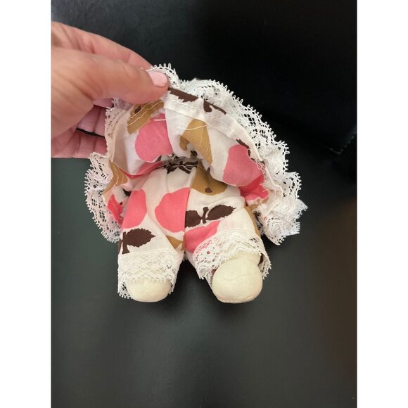 Vtg Handmade Little Girl Doll With Brown Braids With a Granny Hat Abstract Dress - Picture 4 of 7